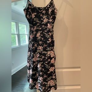 Brand new LuLu’s black floral dress size XS, never worn with tag